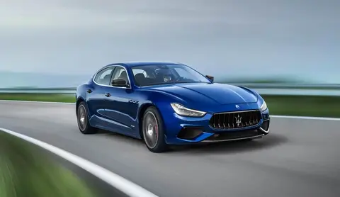 谁说,家庭第一辆车就必须要买SUV?